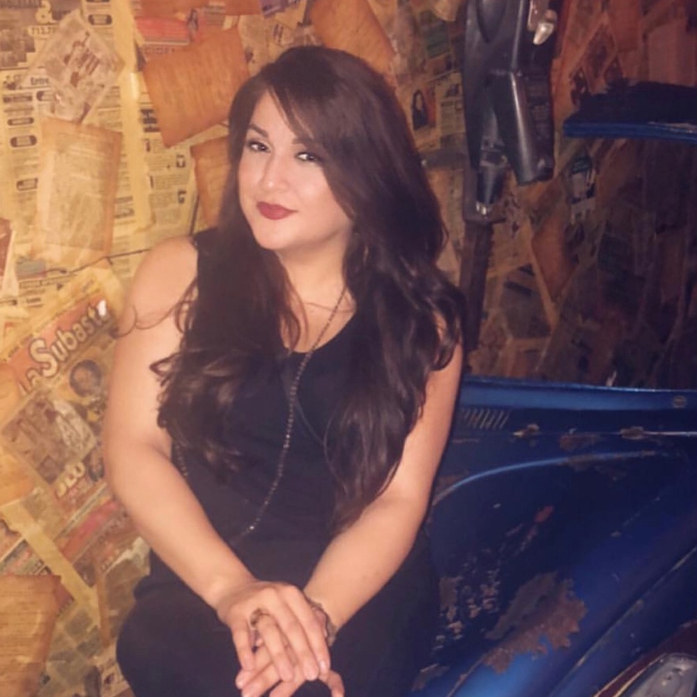Meet your Posher, Andrea
